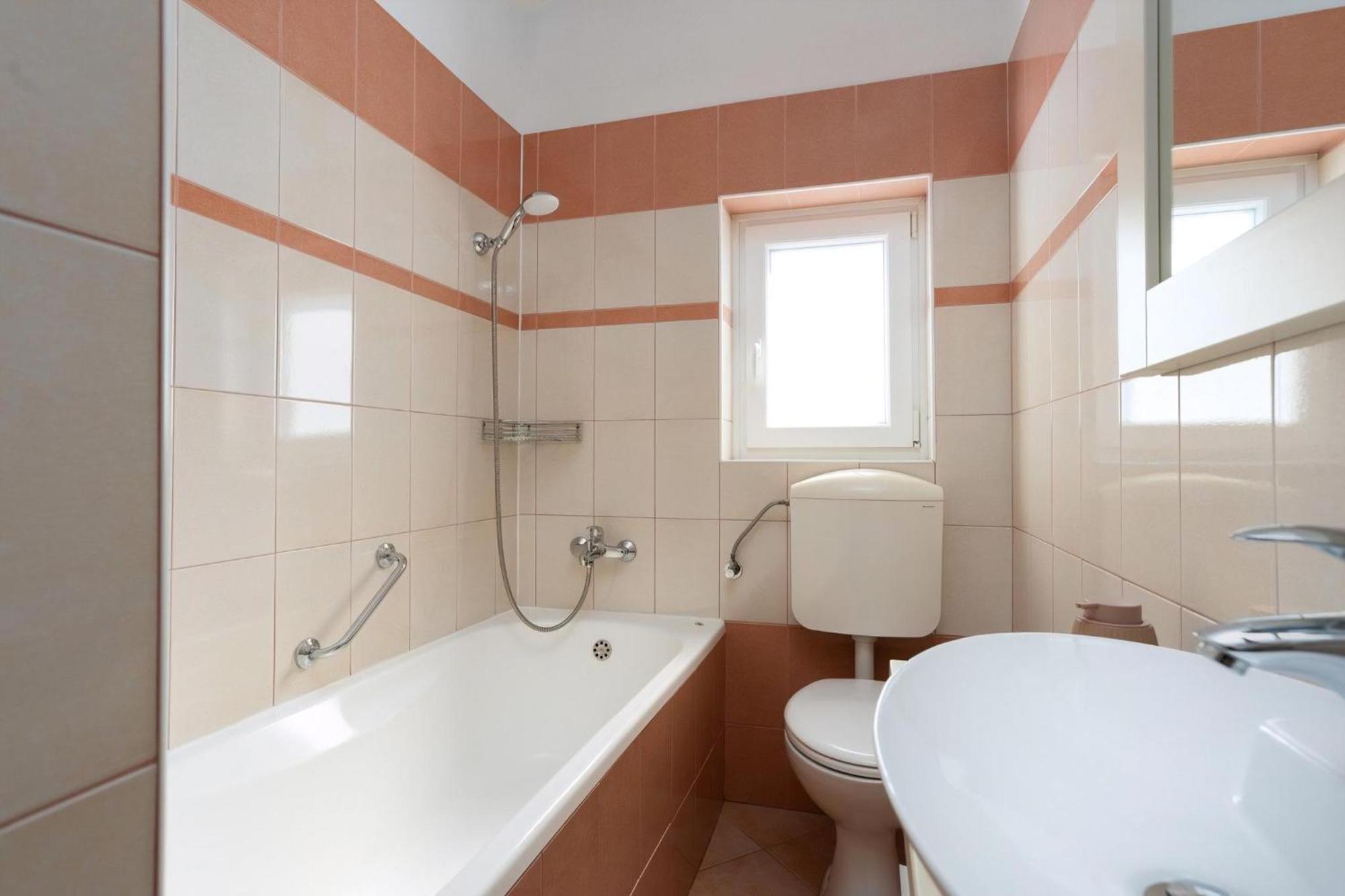 Elegantes Familienhaus Mit Privatem Pool *